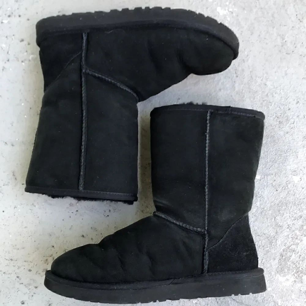 Tularosa UGGs - Picture 2 of 10